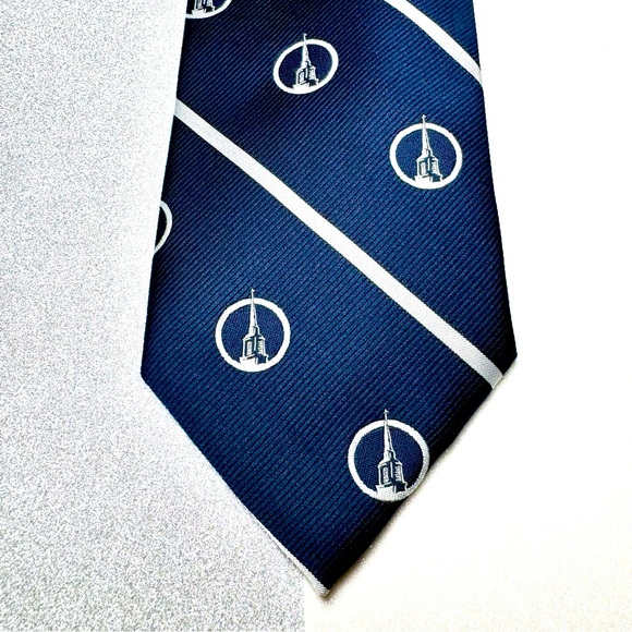 Rivetz of Boston dark blue whitish-silver silk and polyester blend neck tie. - Picture 1 of 9